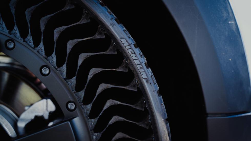 Michelin Uptis: Πρεμιέρα για το ελαστικό χωρίς αέρα!